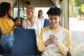 What are the benefits of virtual college tours?